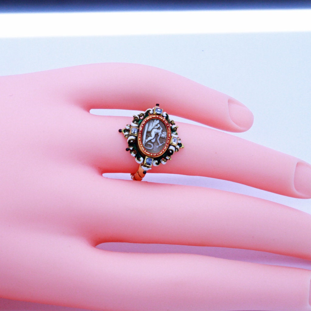 WIESE Antique Renaissance Revival Ring 18k Gold Cameo Diamond Enamel Unisex(7055)