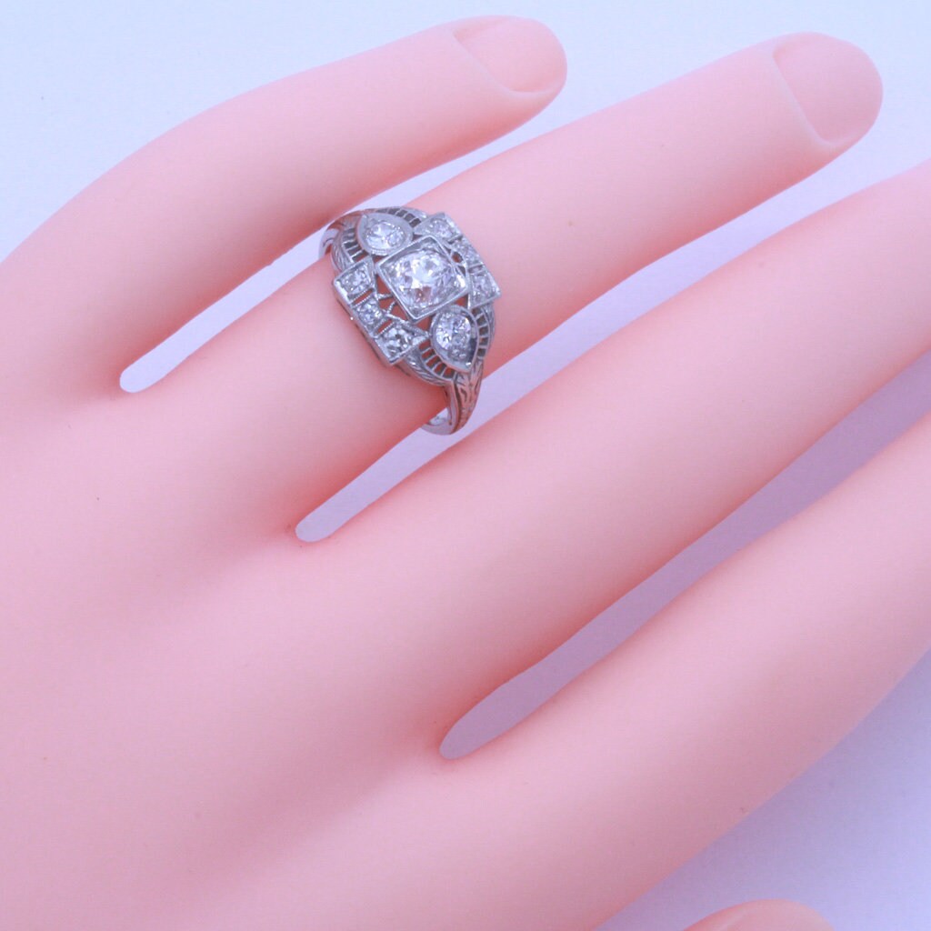 Antique Edwardian Ring Platinum Diamonds Engagement Wedding Ring early 20C(7082)