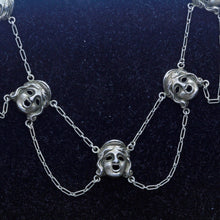 Antique Art Nouveau Necklace swags en esclavage Masks French Gilt Silver (7083)