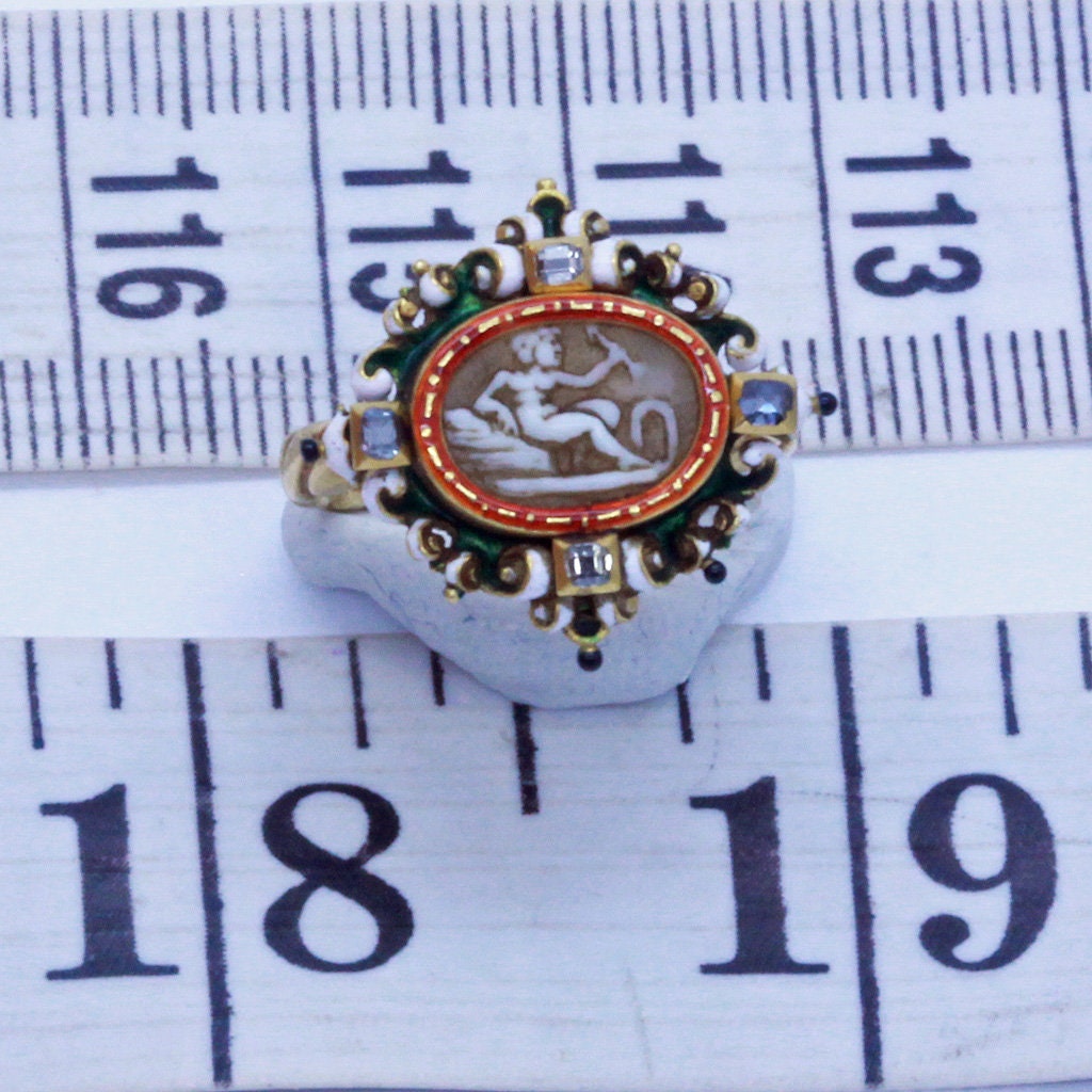 WIESE Antique Renaissance Revival Ring 18k Gold Cameo Diamond Enamel Unisex(7055)