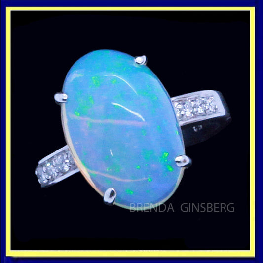 Vintage Ring 18k white gold, large opal and diamonds made in France (7102)