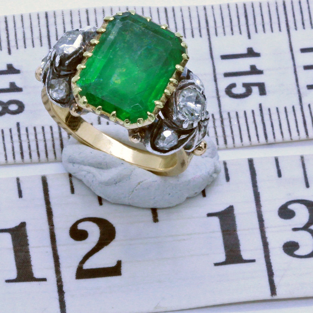 Antique Victorian Emerald and Diamond ring 18k Gold and Silver, French (7089)