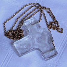 R. Lalique Antique Glass Pendant Storks Cignognes 1919 Gold Chain Unisex (7123)