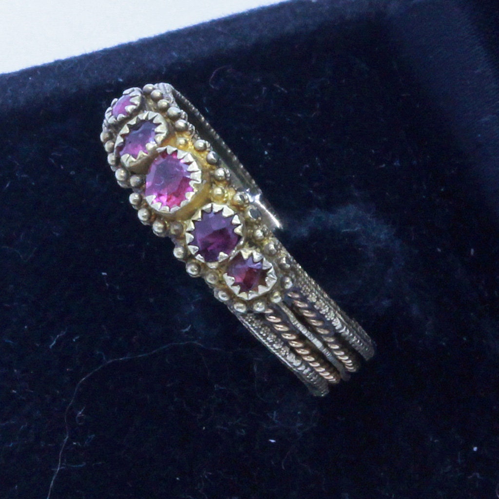 Antique Queen Anne Early Georgian Ring 18k Gold Rubies Unisex Man or Woman(7154)