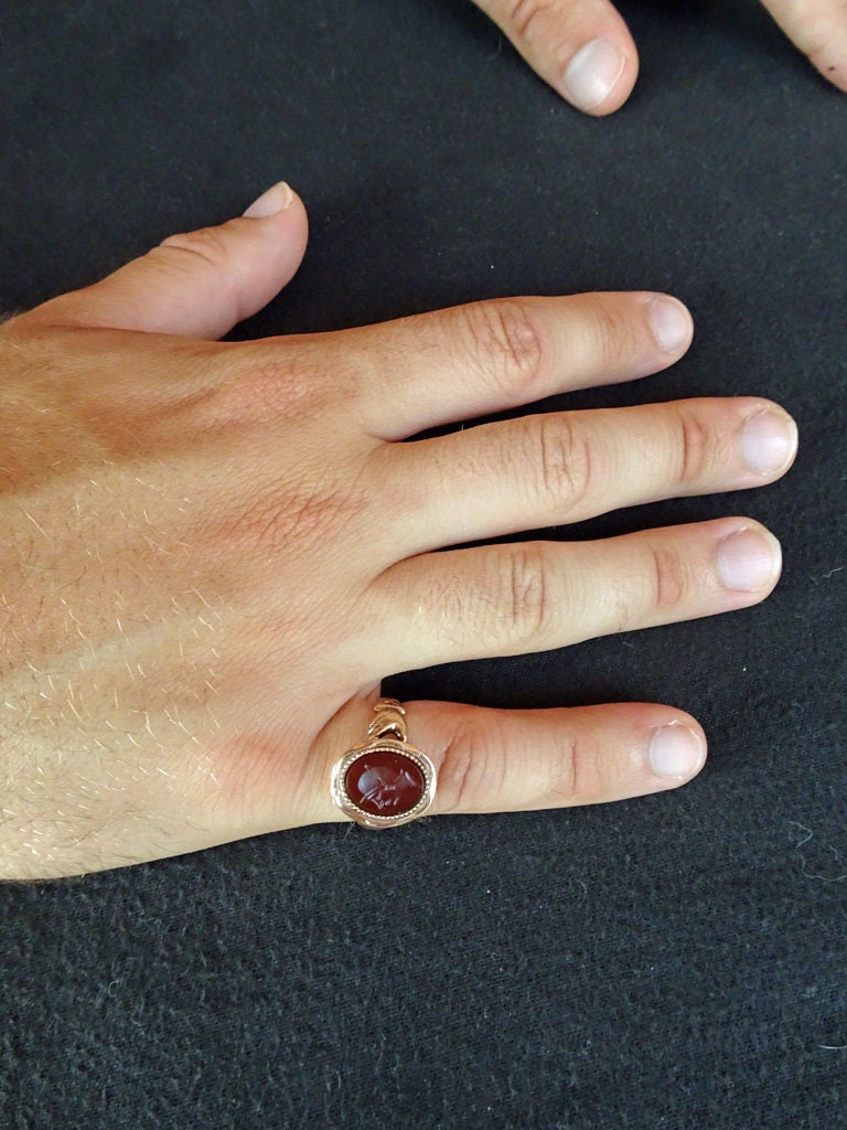 Antique Georgian Fede Ring 12k Gold Hands Hardstone Intaglio Cameo Unisex (6714)