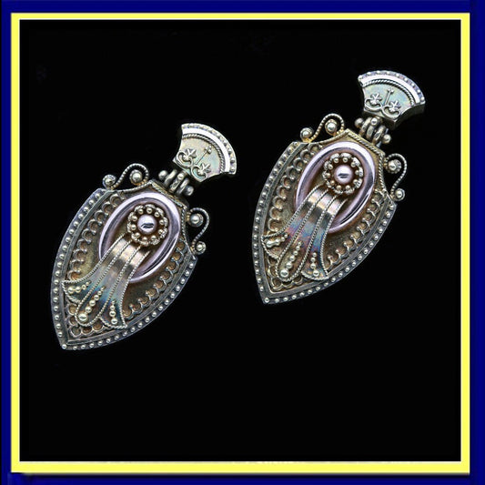 Victorian Etruscan Revival Dangle Earrings Gold Granulation Filigree (6428)