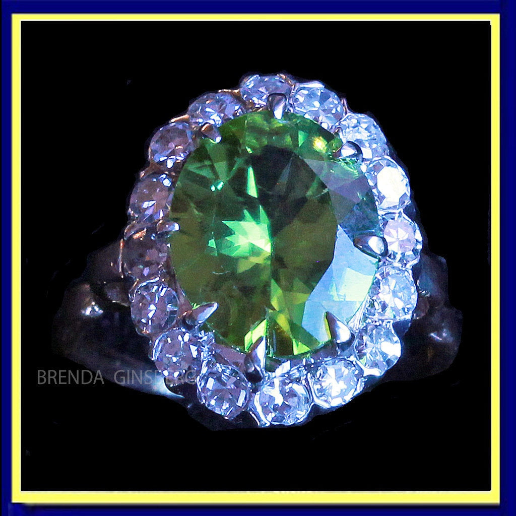 Antique ring Peridot Diamonds 14k Gold American Art Deco circa 1930 (7172)