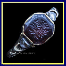 Georgian or earlier Ring Intaglio cameo Garnet Diamonds 18k Gold French Unisex 17-18C (7179)