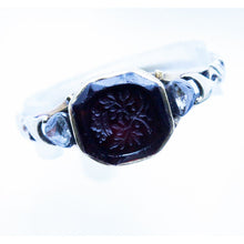 Georgian or earlier Ring Intaglio cameo Garnet Diamonds 18k Gold French Unisex 17-18C (7179)