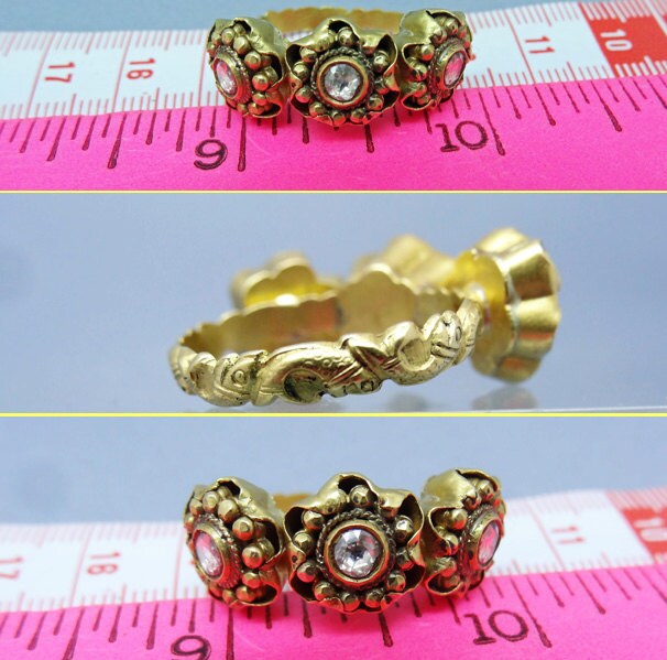 Antique Ring Gold Diamonds Flowers Fish Pisces India Unisex Man or Woman (5755)