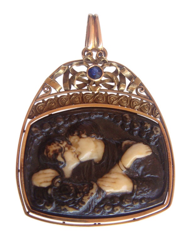 Antique Arts Crafts Art Nouveau 18k Gold Sapphire Pendant THE KISS (3998)