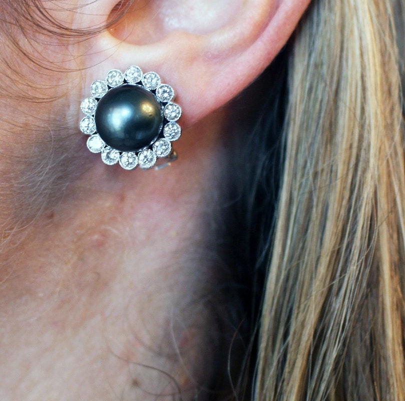 Vintage Earrings Tahitian Pearl Diamond 18k Gold Ear Clips w Appraisal (5905)