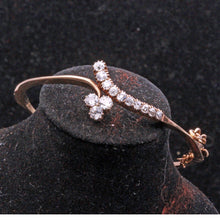 Antique Bangle Bracelet gold OEC diamonds lucky clover Certificate (7291)