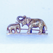 Antique Victorian Brooch 18k Gold Elephant Baby Elephant Unisex Happy (7219)