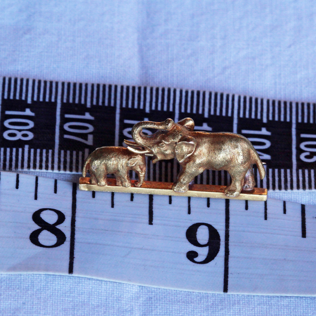 Antique Victorian Brooch 18k Gold Elephant Baby Elephant Unisex Happy (7219)