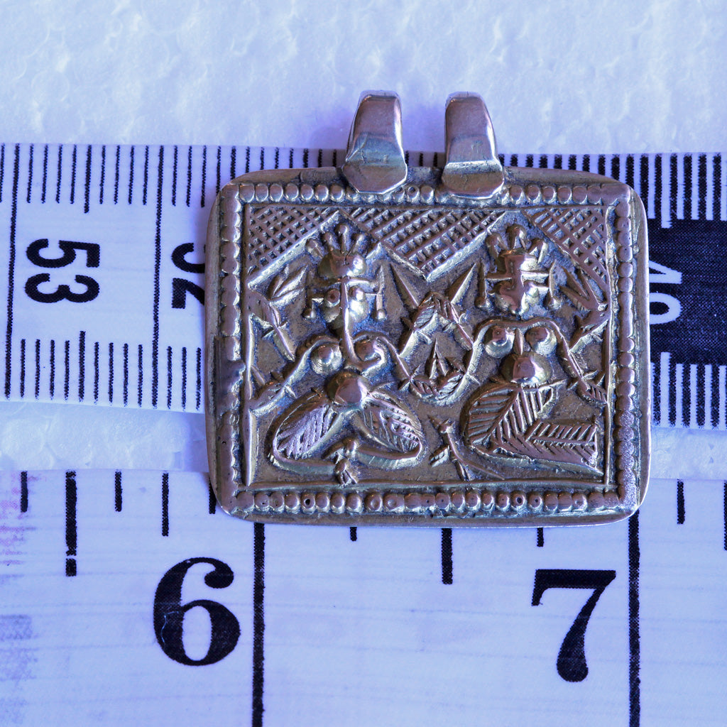 Vintage Pendant 18k Gold Ganesh Laxmi Hindu Gods Unisex Rajastan Gujerat (7243)