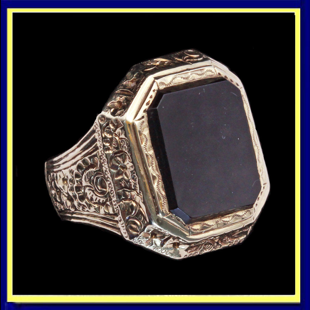 antique man's signet ring gold onyx Austro-Hungary masculine