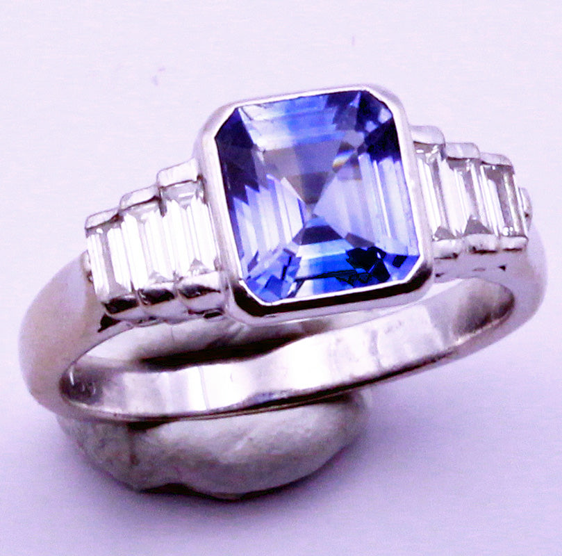 Sapphire and Diamond Ring French 18k white gold Art Deco style not old (7227)