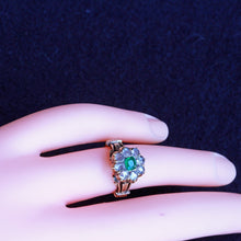 Antique vintage ring emerald diamonds 18k gold Indian (7256)