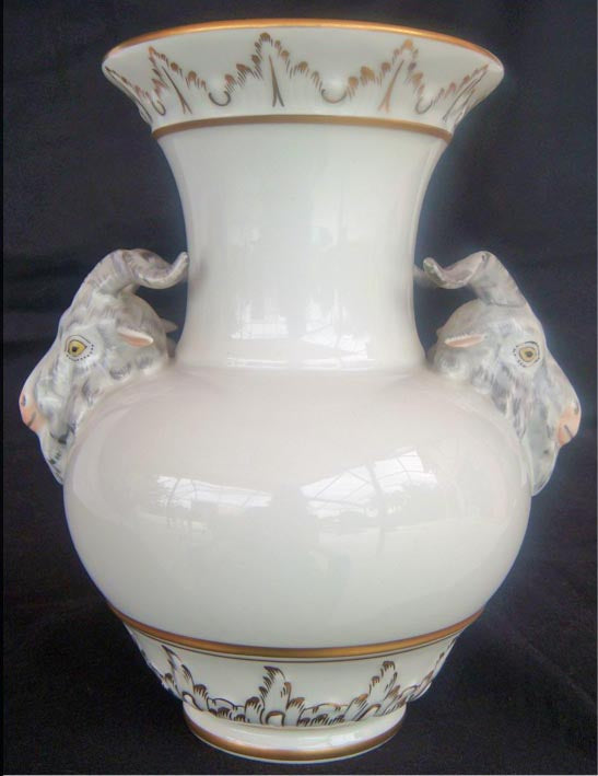 Antique KPM porcelain vase with Goat Rams Heads and raised gilding Berlin Royal (39)